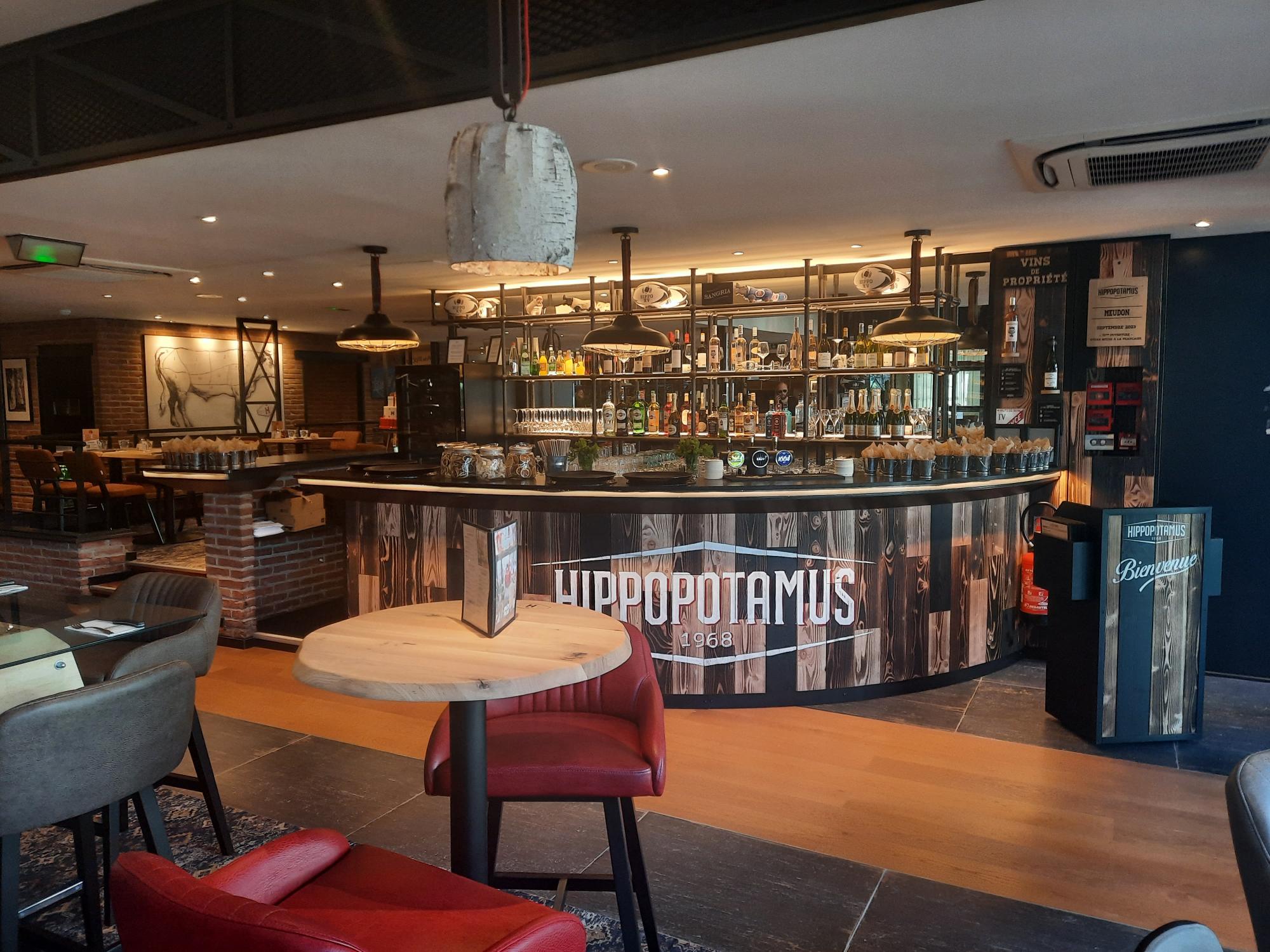 MEUDON BAR