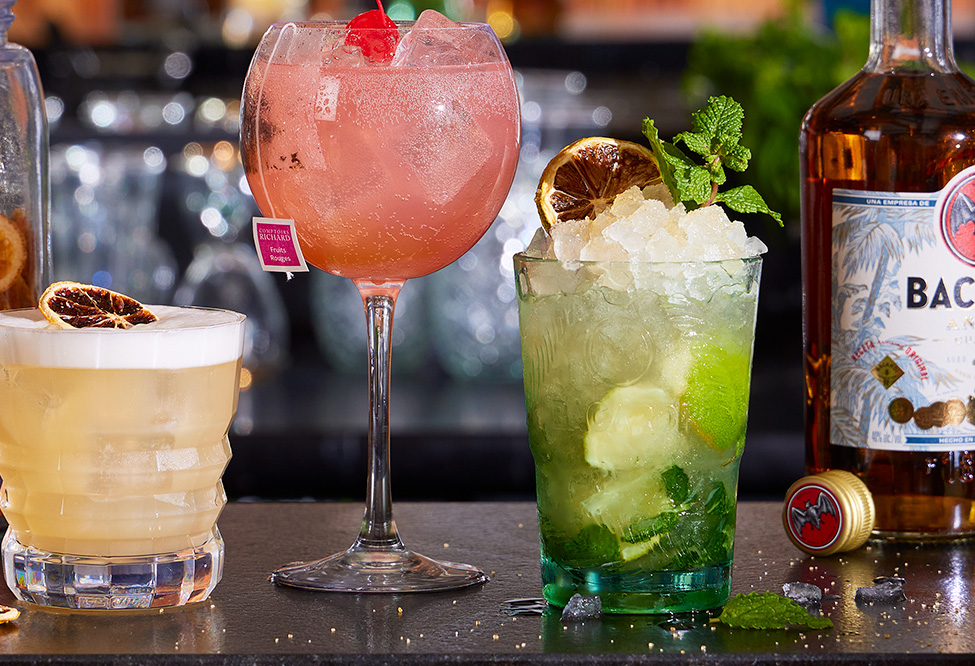 COCKTAILS & BIÈRES